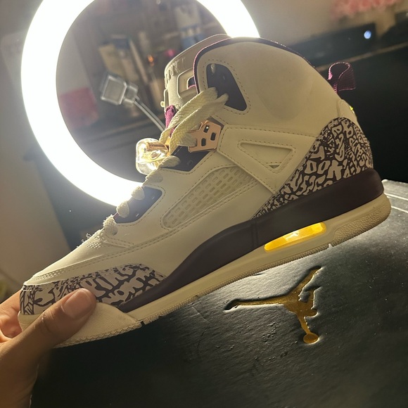 2017 Jordan Spizike GS 'Bordeaux' - Picture 9 of 9